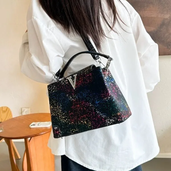 

2025 Pearl Fish-Print Handbag - Contrasting Polka Dot Clutch, Crossbody/Handheld Purse with Snap Closure, Elegant Fall Fashion