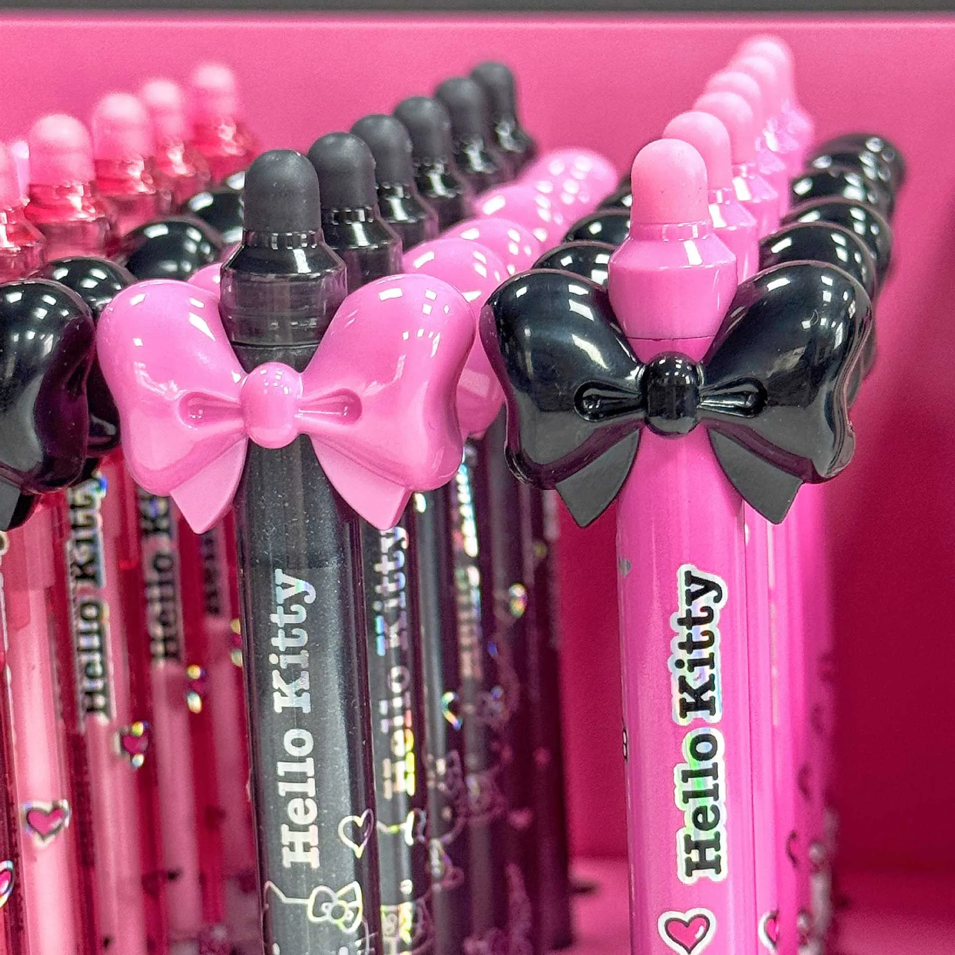 Echte Sanrio Hello Kitty Druckknopf-Kugelschreiber, Cartoon Kuromi 0,5 mm, schwarzer Gelstift, Schreib- und Zeichenbedarf für Schüler, Geschenk. – Detail 2