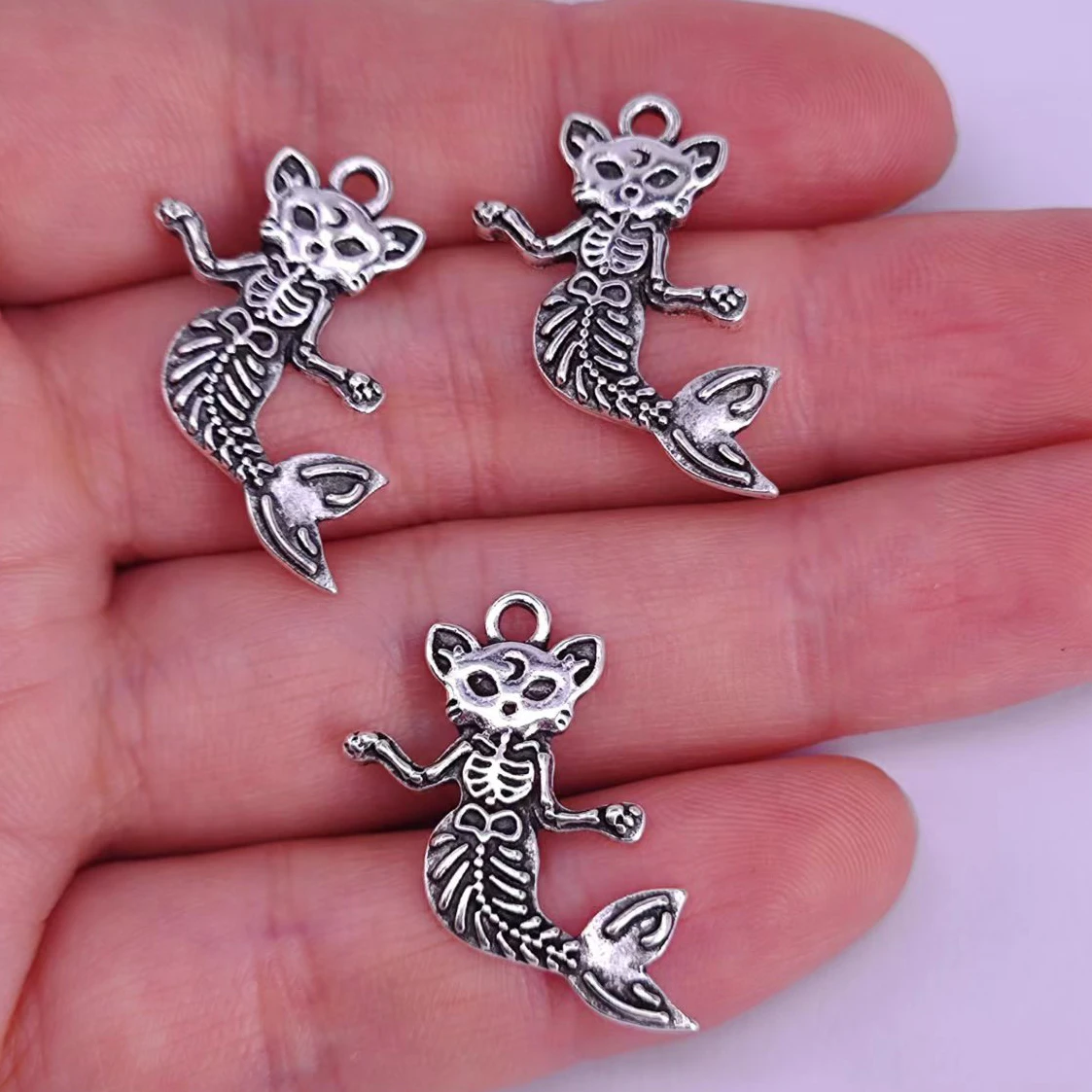 5pcs Creative Trendy Cartoon mermaid Animal Skeleton Gift For Women Men Accessories DIY