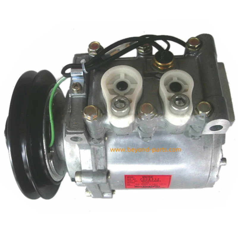 

320C Excavator Spare Parts Air Condition Compressor AKC201A001
