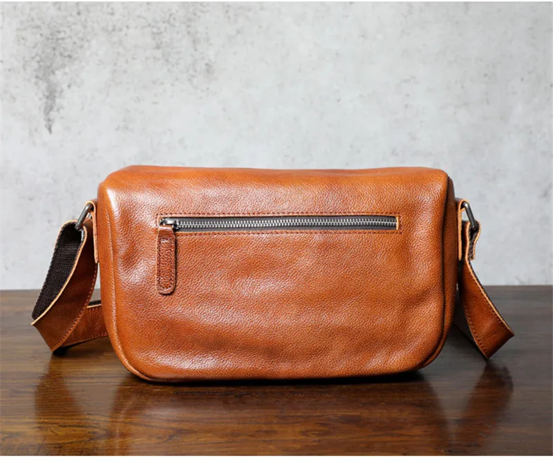 Imagem -02 - Outdoor Casual Natural Couro Genuíno dos Homens Bolsa de Ombro Moda Simples Fim de Semana Impermeável Macio Real Cowhdie Crossbody Bolsa