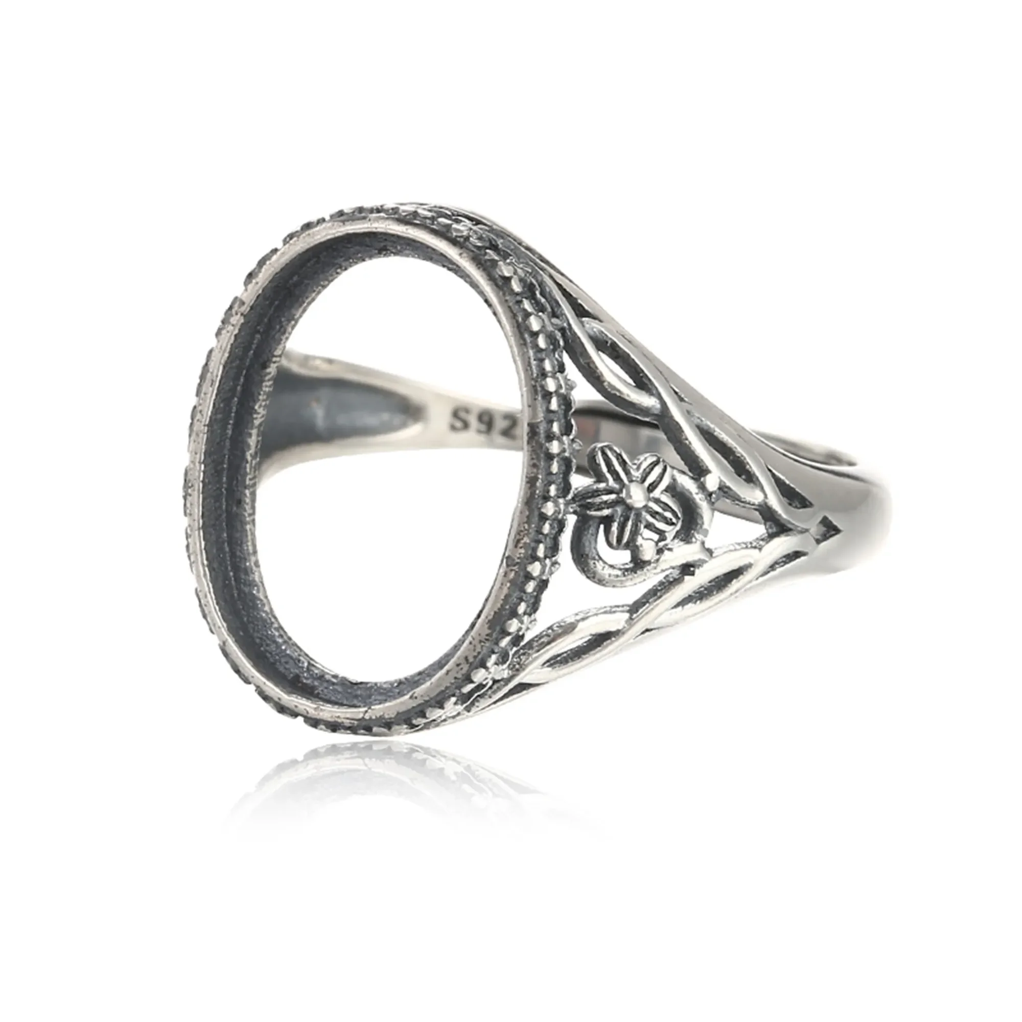 

Ring Base for 12x16mm Oval Cabochons Ring Blank Thai Sterling Silver Adjustable Band Ring Setting