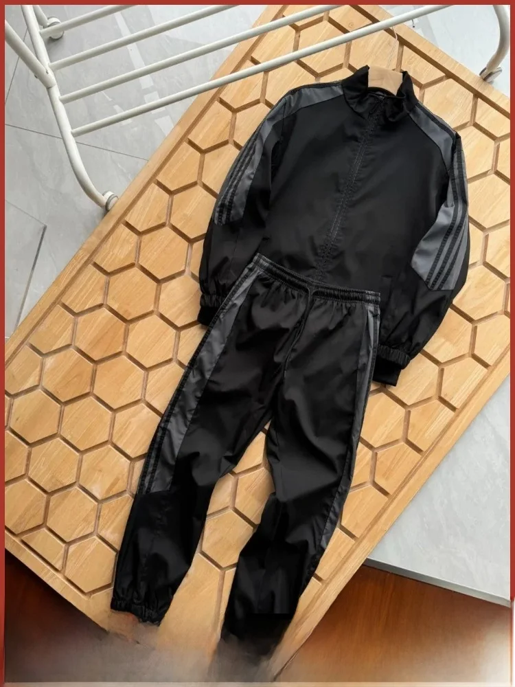 

Мужская повседневная спортивная одежда с высоким коэффициентом цены, комплект джинсовой одежды, новая осенняя коллекция, модные длинные брюки све