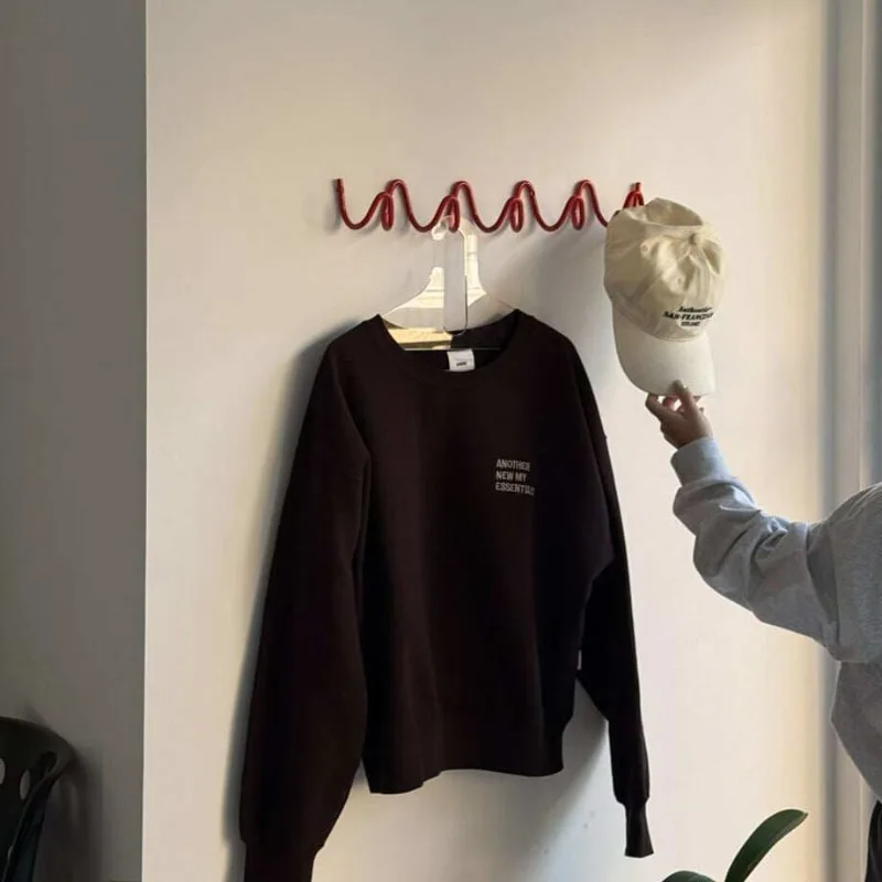 Simple Wall Clothes Hanger Creativity Wave Shape Iron Multiple Hooks Entryway Wall Hanger Hats Modern Home Storage Organization view 5