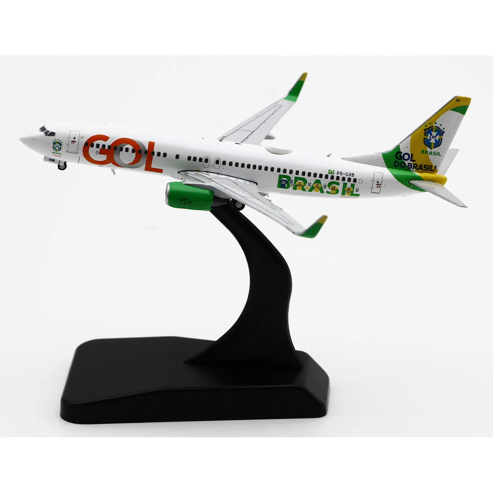 XX40131 Alloy Collectible Plane Gift JC Wings 1:400 GOL Linhas Aereas Boeing B737-800 Diecast Aircraft Model PR-GXB With Stand