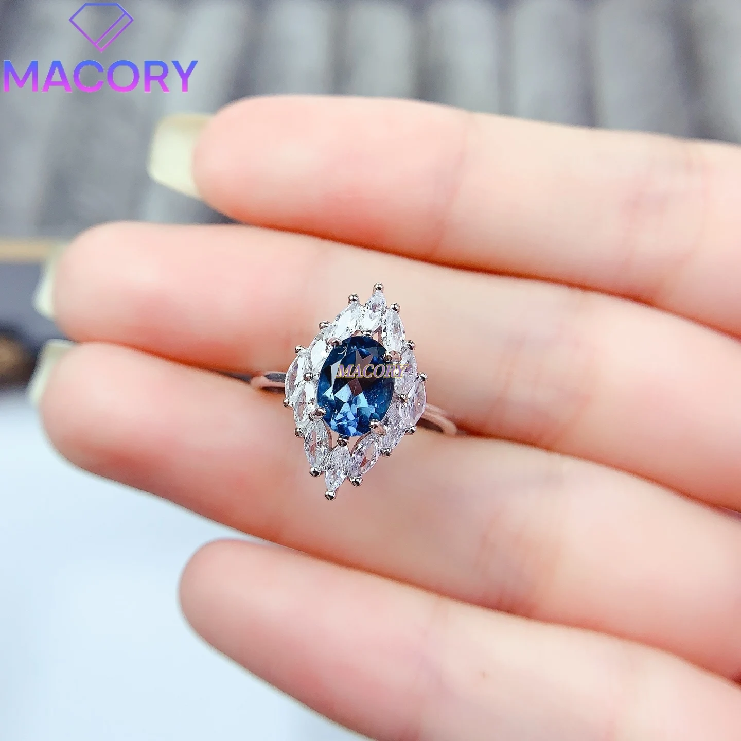 

Женское кольцо с натуральным топазом нового стиля, чистое серебро 925 пробы, рождественский праздничный подарок ко Дню святого Валентина с сертификатом и осмотром.