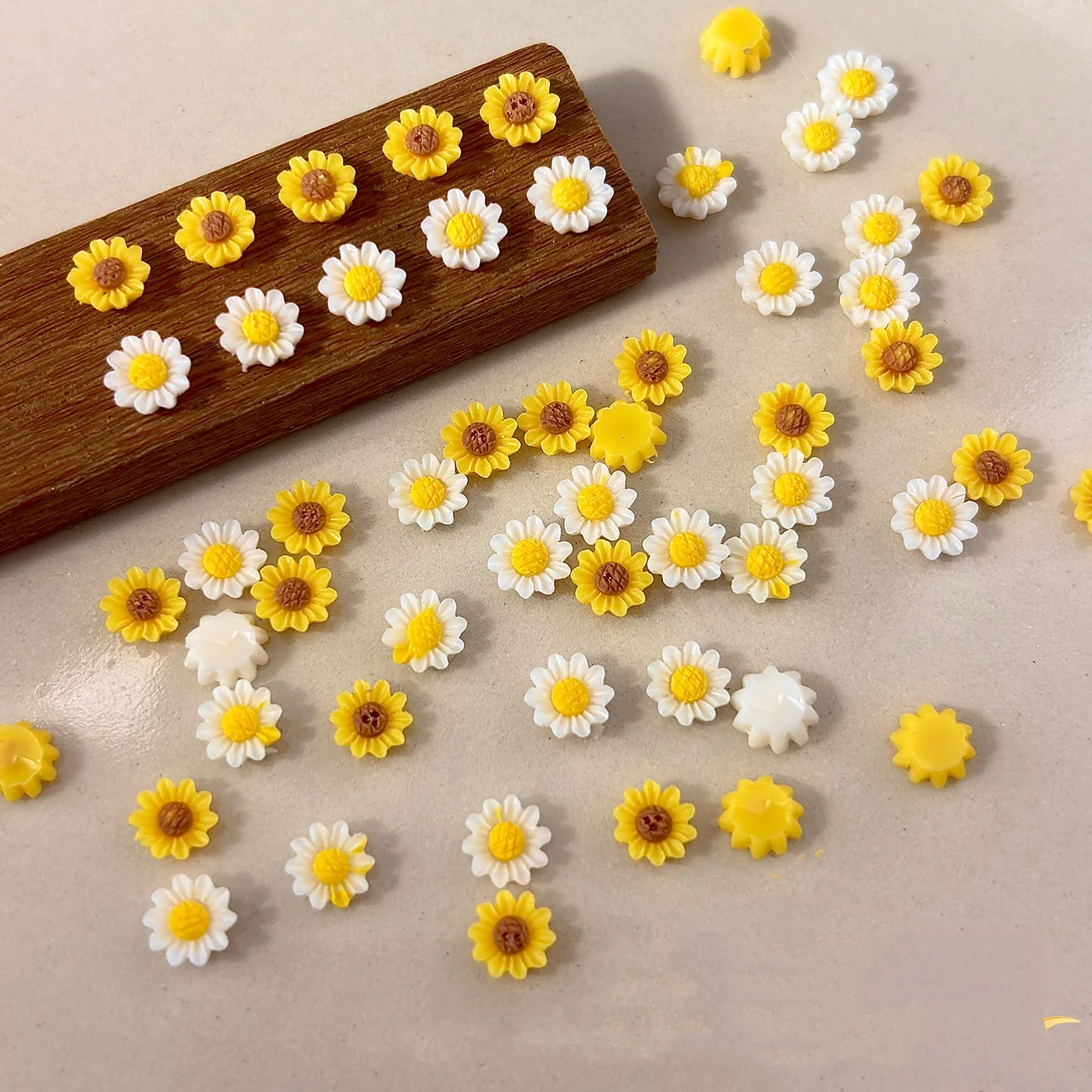 50 szt. Realistyczne żywiczne  – Art Craft Yellow Springs recenzja i cena