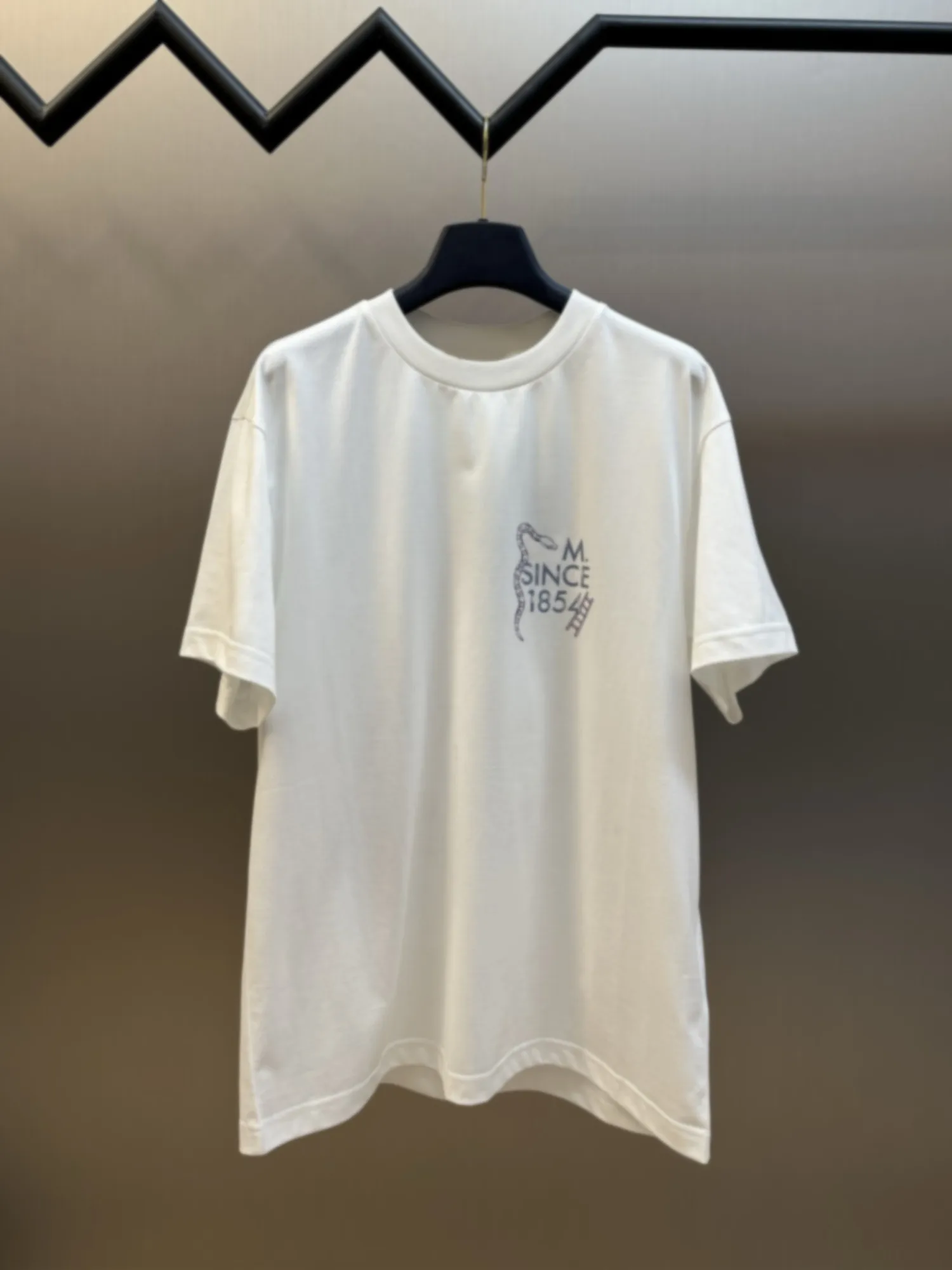 

Versatile Pure Cotton T-irt 2026 Summer New Ba Snake Print Loose round Ne ort Sve ex Breathable Comfortable Fit