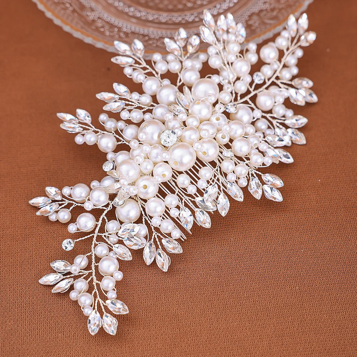 Wedding Alloy Pearl Hair Comb Jewelry Girls Handmade Hairpin Hair Comb Bridal Tiaras Wedding Hair Accessory Jewelry Gift