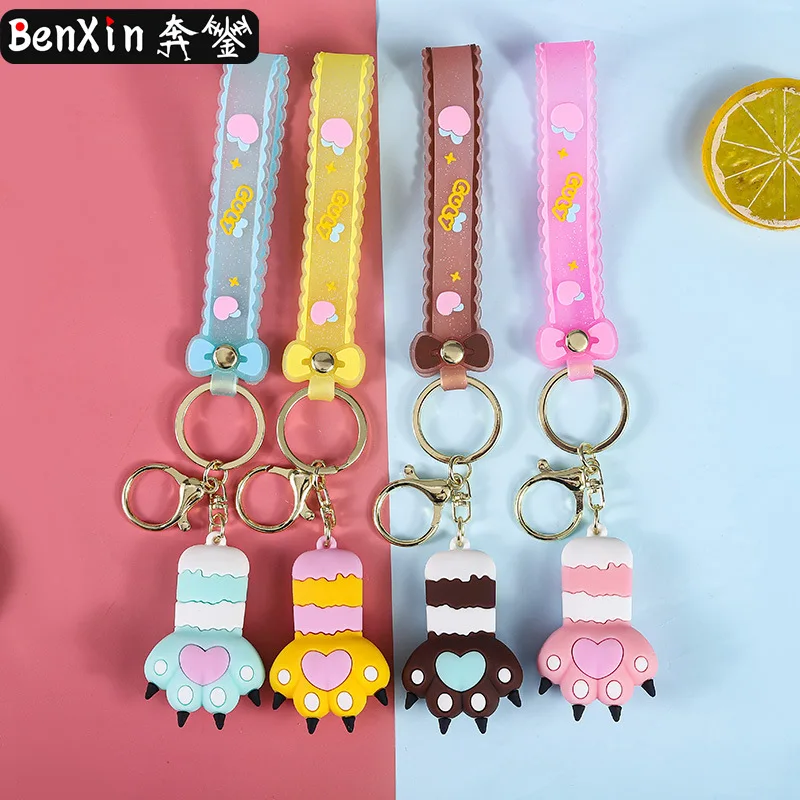 

Брелки-аксессуары Miniso, подвески-кольца, маленькие подарки, брелки с мини-кошачьей лапой, автомобильные подвески, изысканные сумки