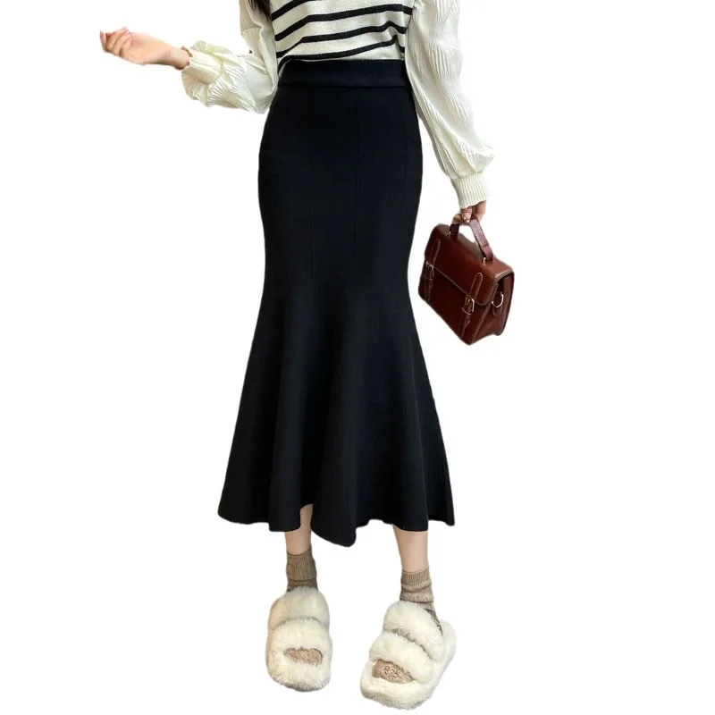 

2025 Новая повседневная трикотажная полуюбка с высокой талией, женские средние длинные тонкие маленькие ароматные ветрозащитные длинные юбки с запахом бедер и рыбий хвост