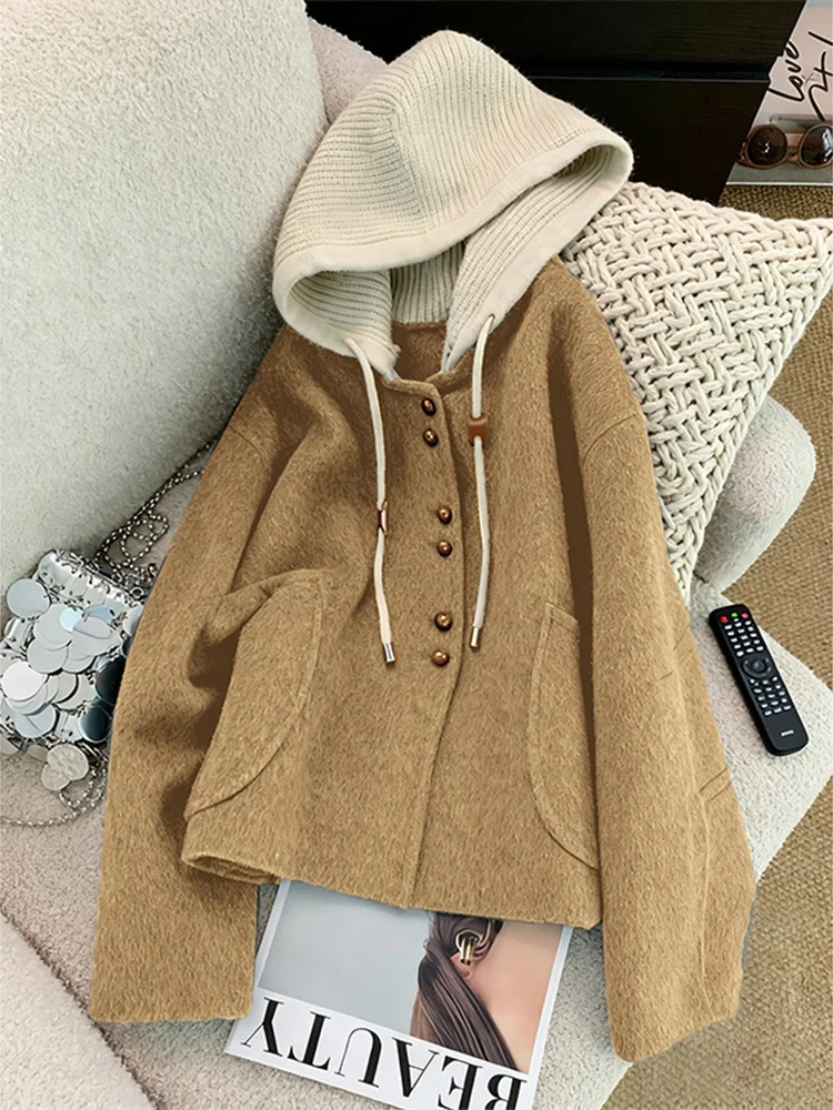 

Trendy Women's Knitted Woolen Coat with Hat Patchwork Design Fake Two-Piece Suit ort Outerwear Korean Sle Warmth