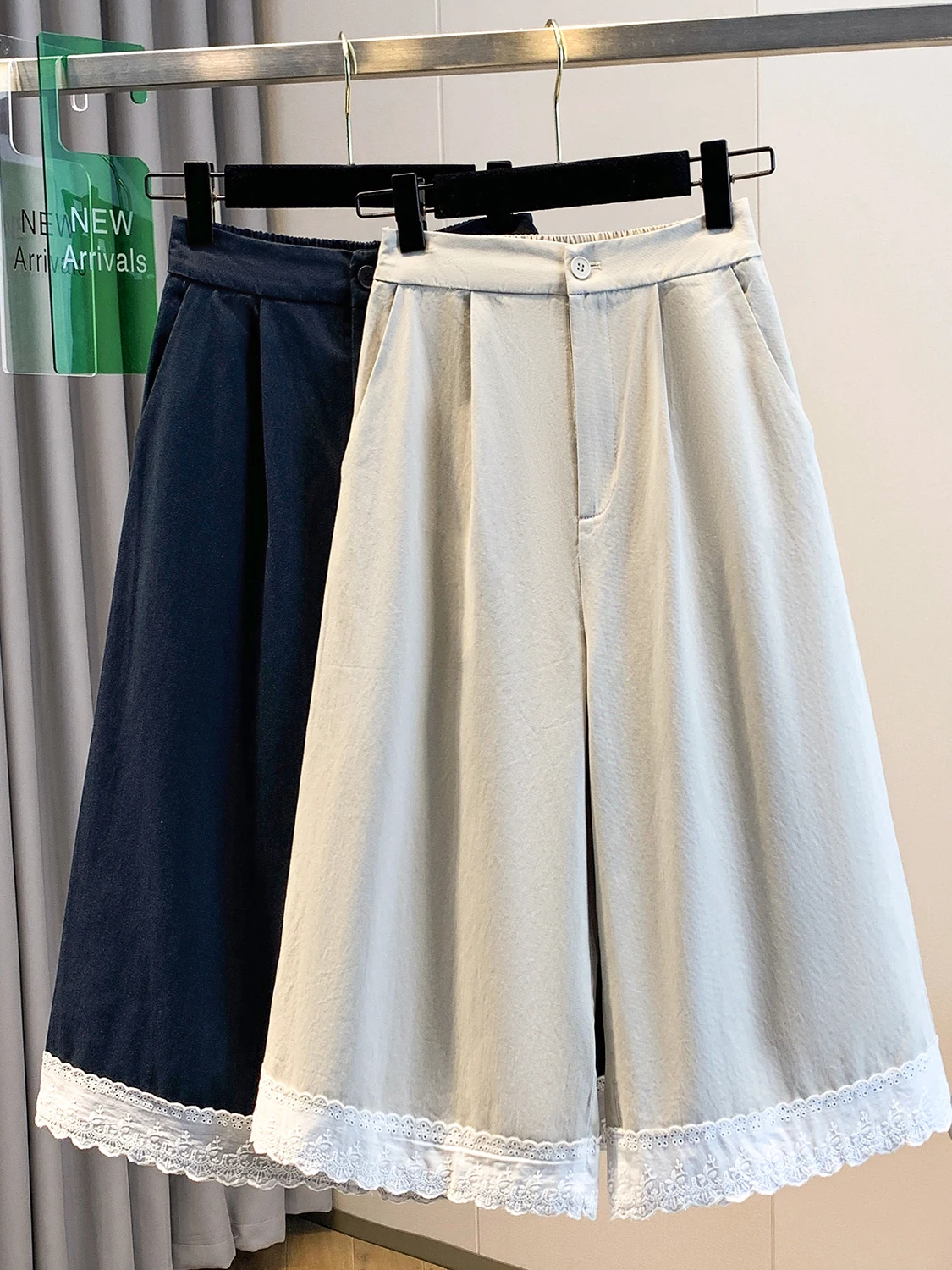 

Summer 2026 High Waist plus Size Women's Casual Fashion Lace Trim Splicing Wide Leg Eighteen Pants Slimming Effect