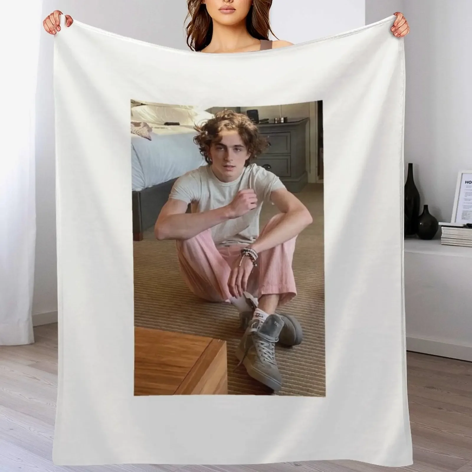 New Timothée Chalamet pinky Throw Blanket Stuffeds Hairy For Sofa Thin Blankets