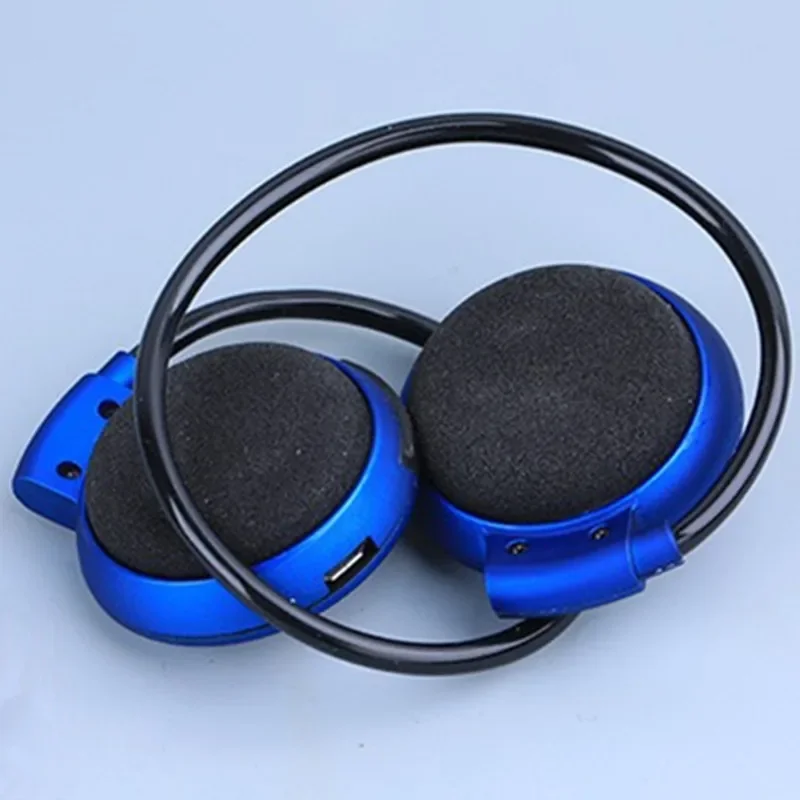 4.0 سماعة بلوتوث لاسلكية TF بطاقة راديو FM تشغيل مشغل موسيقى ستيريو يتحدث على سماعة الهاتف الخليوي مع ميكروفون