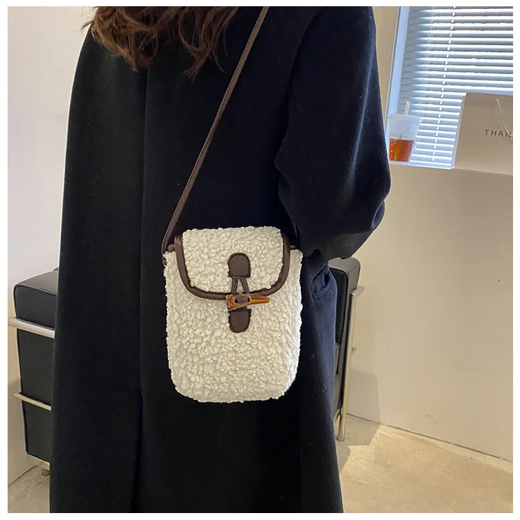 Winter Lambswool Phone Bag Women Faux Fur Shoulder Bags Sweet Lovely Portable Wallets Female Plush Crossbody Bag Square Purse