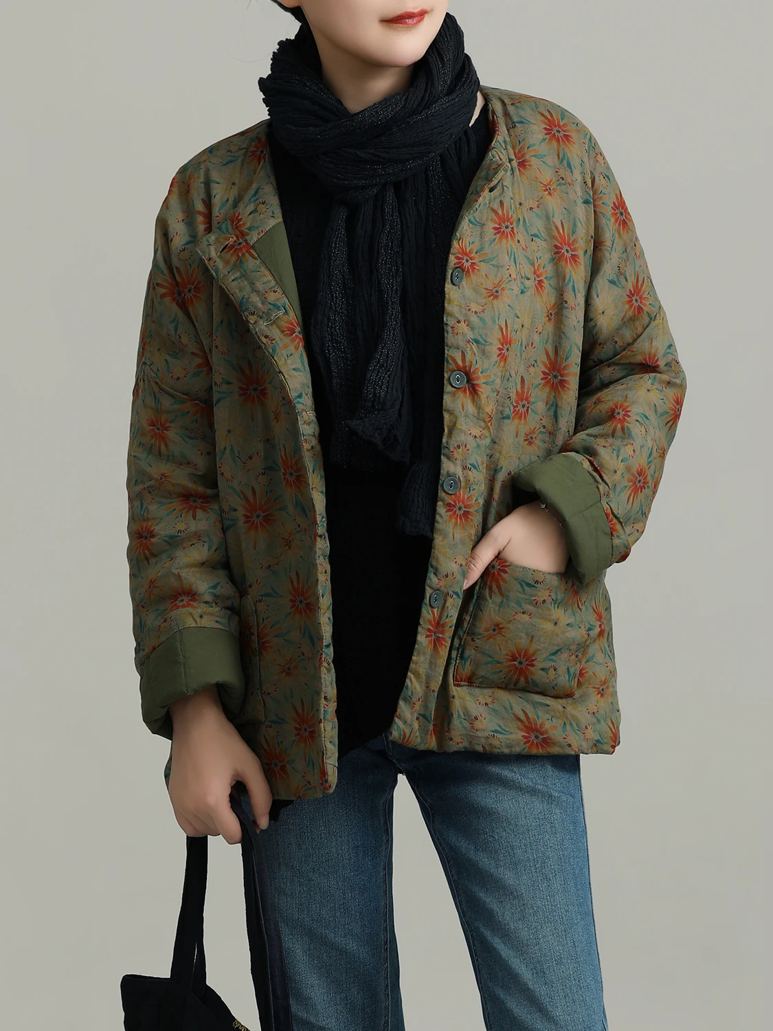 

Утепленное хлопковое пальто с цветочным принтом, V-образным вырезом, в стиле ретро, свободного кроя, женское зимнее пальто с хлопковой подкладкой, комфортная посадка