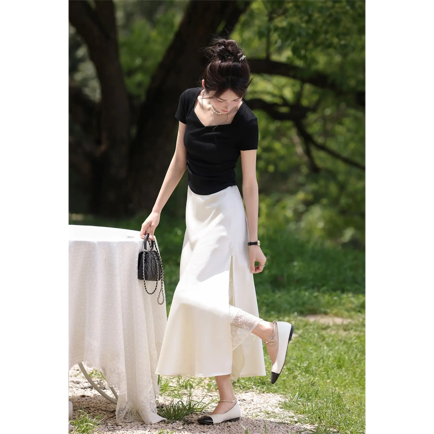 2026 Women's Apricot French Lace Patchwork Skirt Summer Thin New Style Satin Skirt Long Skirt Elegant Moonlight Skirt Commut
