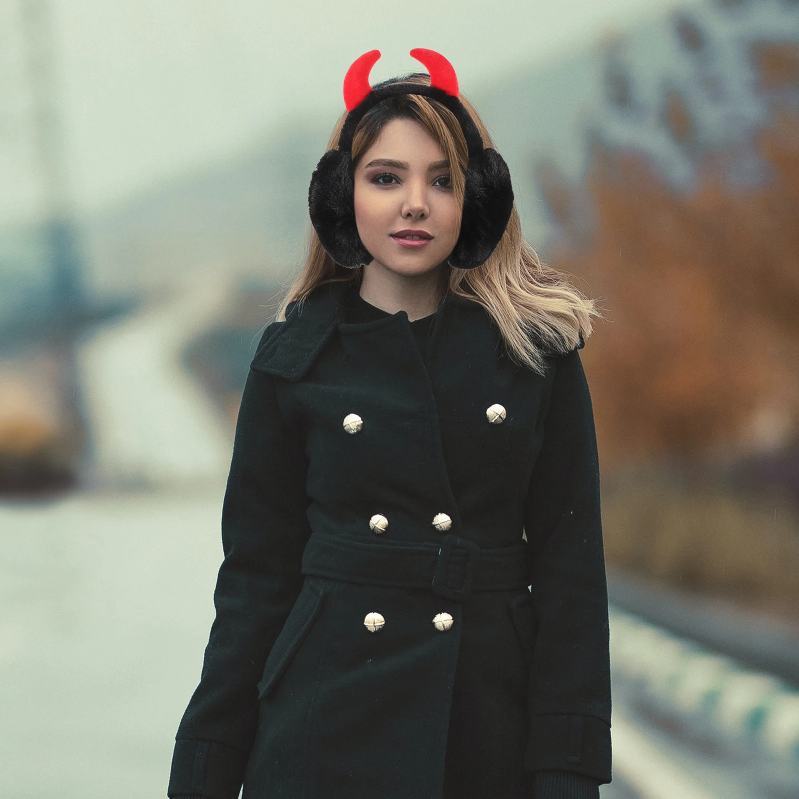 Рисунок 5 - Складные женские наушники