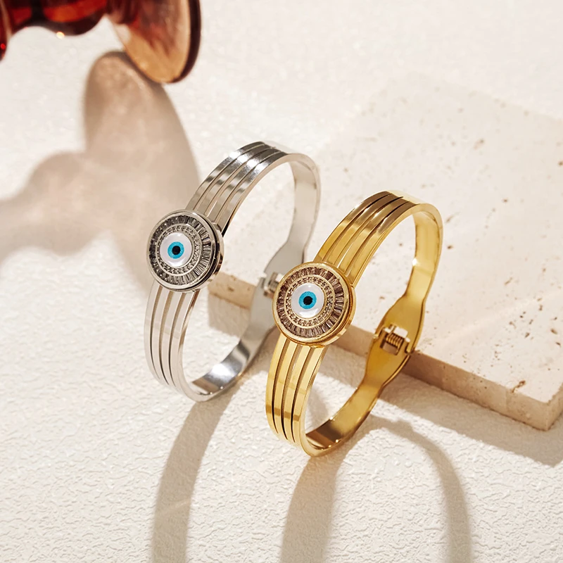 

ROXI Women's Gold Evil Eye Bracelet Stainless Steel Turkish Charm Cute Romantic Jewelry Wholesale