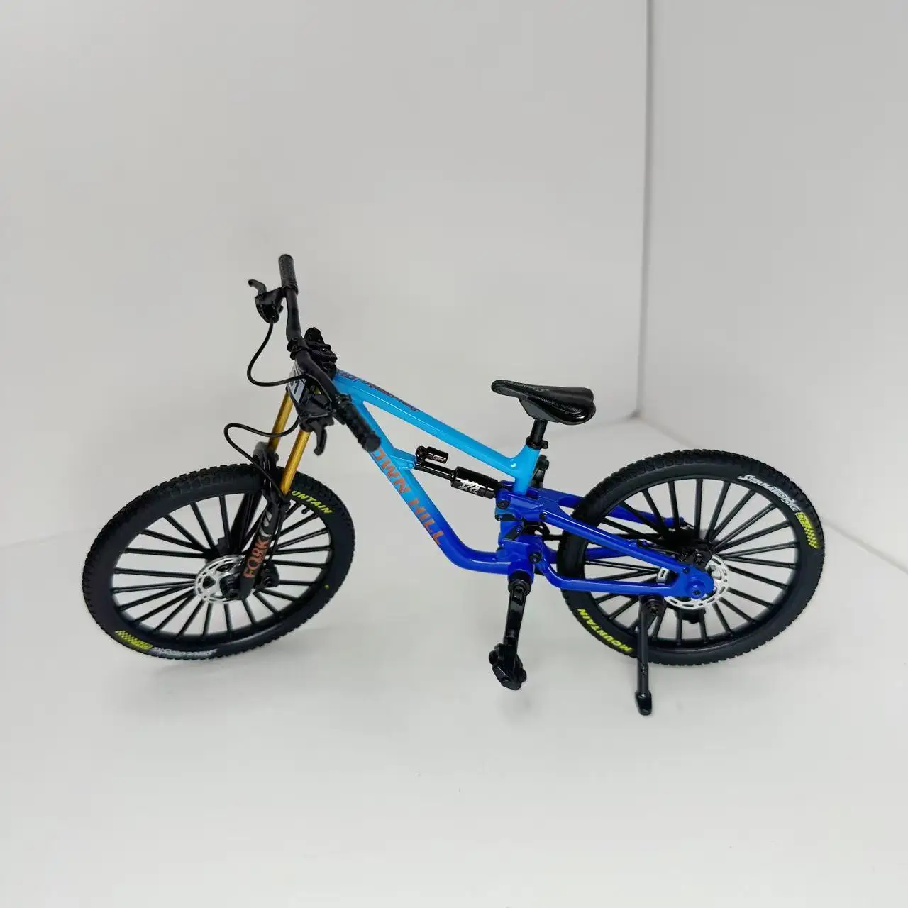 1:8 Model Alloy Bicycle New Toy Metal Bikes Diecast Simulation Collection Gifts Toys for boys