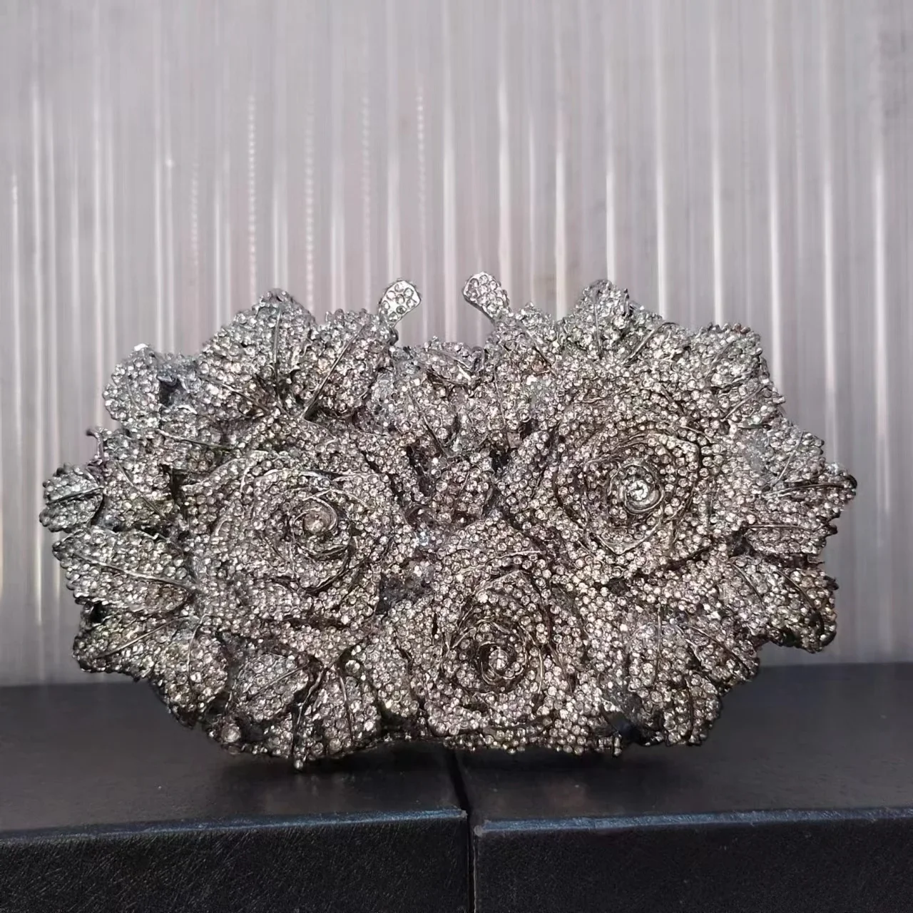 

XIYUAN Woman Sliver/Gold Flower Handbag Wedding Bridal Floral Elegant Party Dinner Purse Crystal Diamond Floral Lady Evening Bag