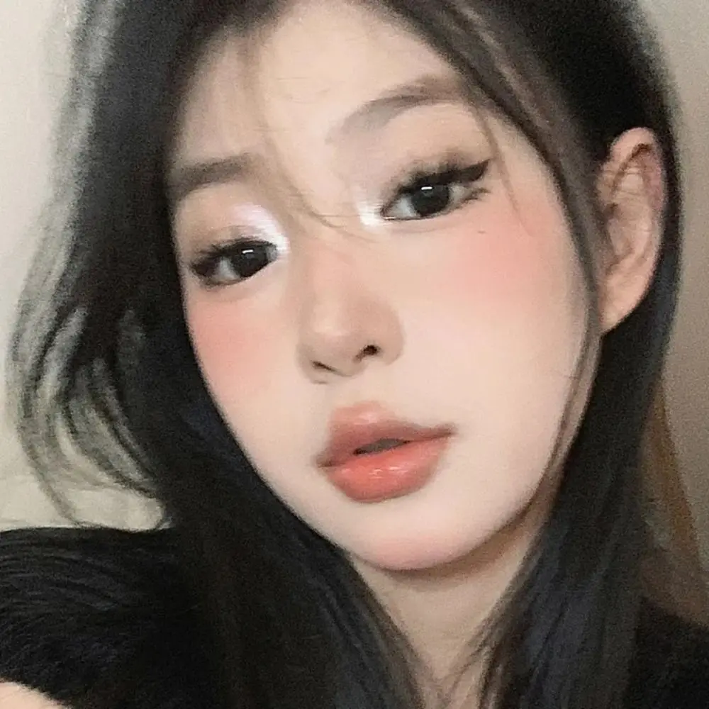 ダイヤモンドシルクワームアイシャドウライナーペンシルマットグリッターアイライナーペンハイライター長持ちダイヤモンドシルクワームペンシルフェイスメイク