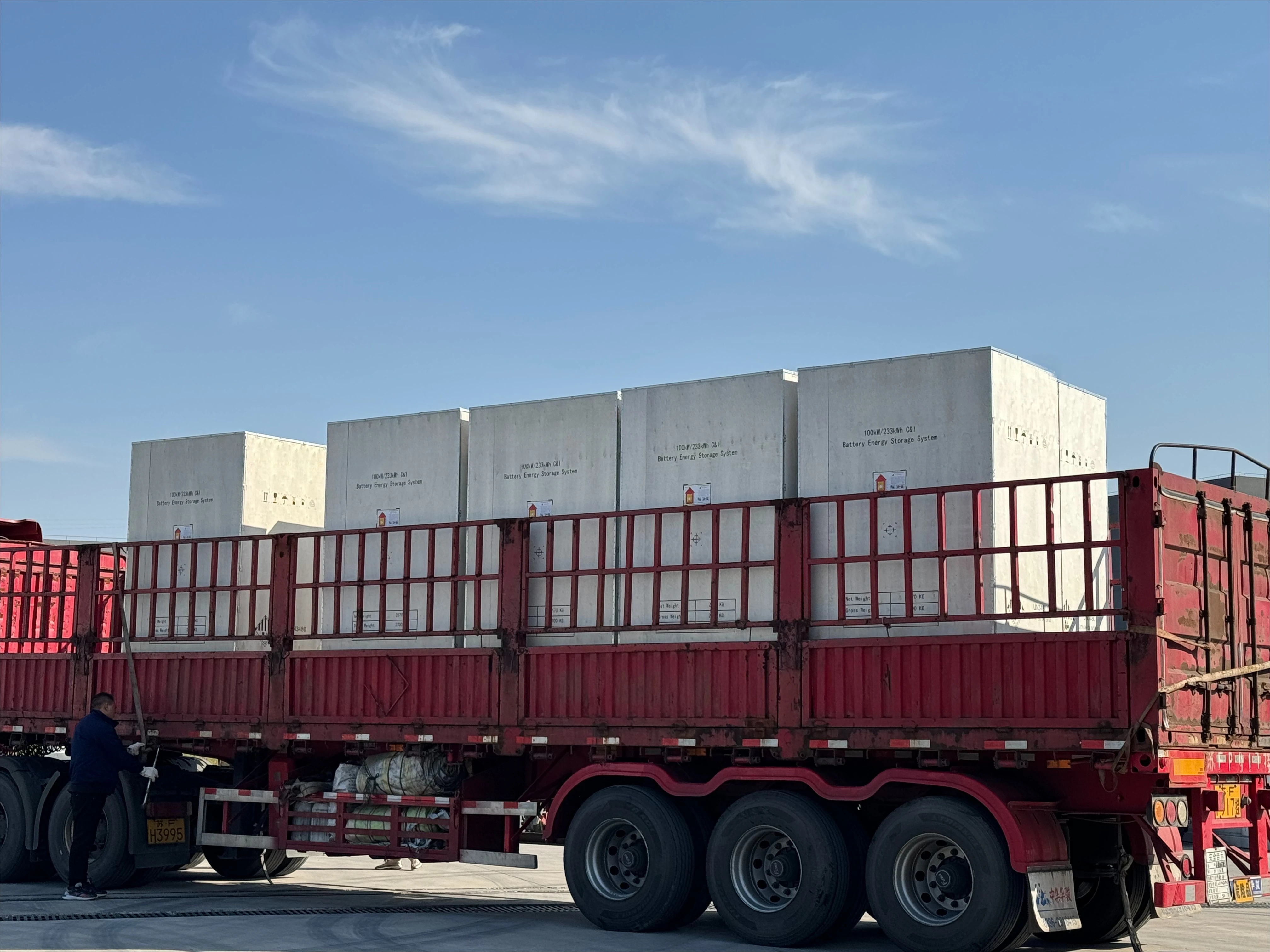 Sistema di accumulo di energia rinnovabile Batteria agli ioni di litio da 200 kW con convertitore CC\/CC bidirezionale + inverter solare da 100 kW