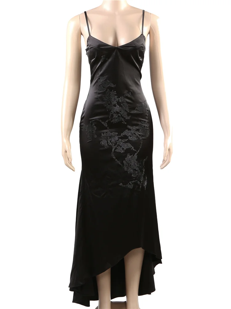 فستان Cutenew من الساتان مزين بالترتر للنساء للخريف أنيق مرقع بدون أكمام ورقبة منخفضة للحفلات الراقصة فساتين ضيقة