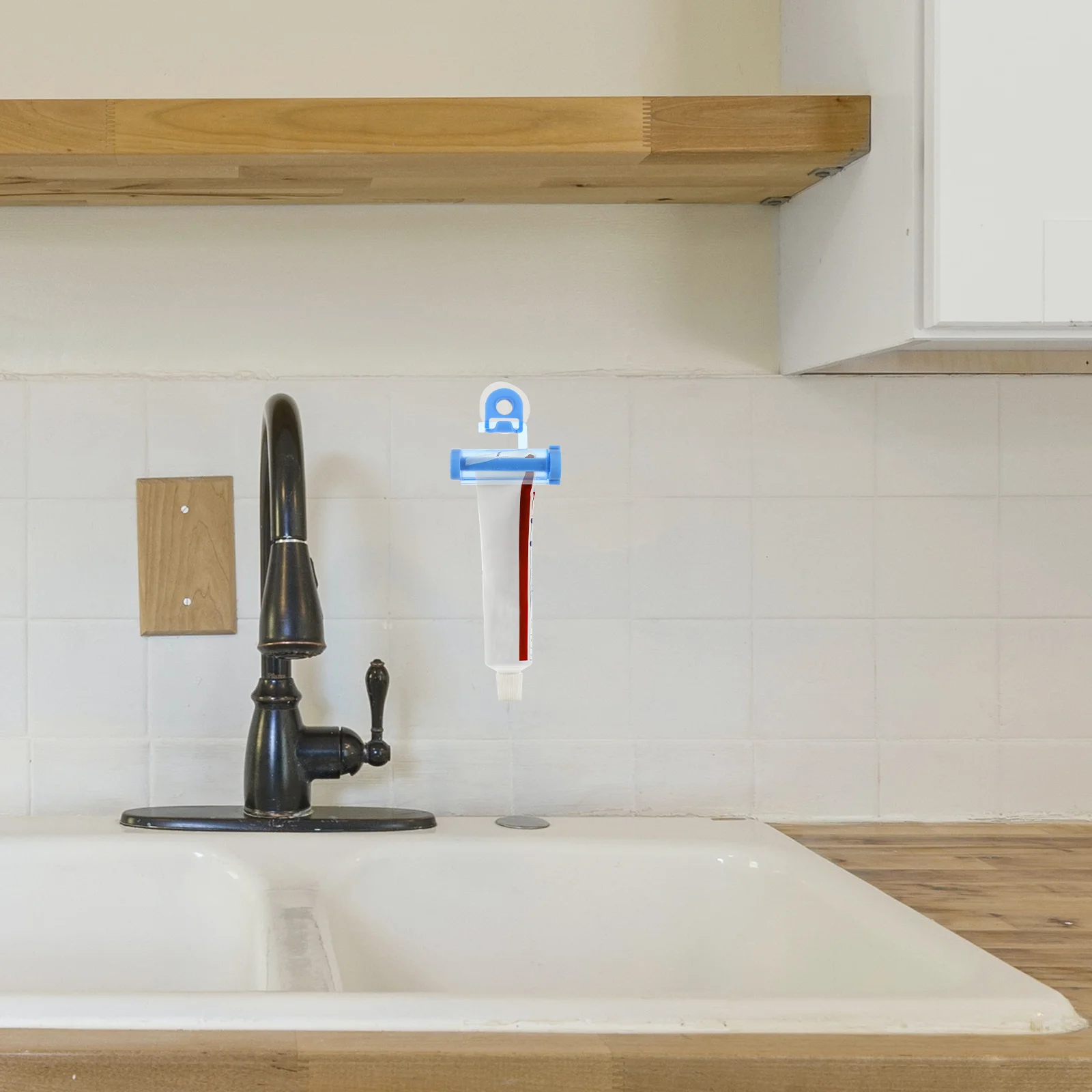 موزع عصارة معجون الأسنان للبالغين والأطفال أداة ضغط أنبوبية يدوية متعددة الأغراض قابلة لإعادة الاستخدام بثق بلاستيكي للوجه #2