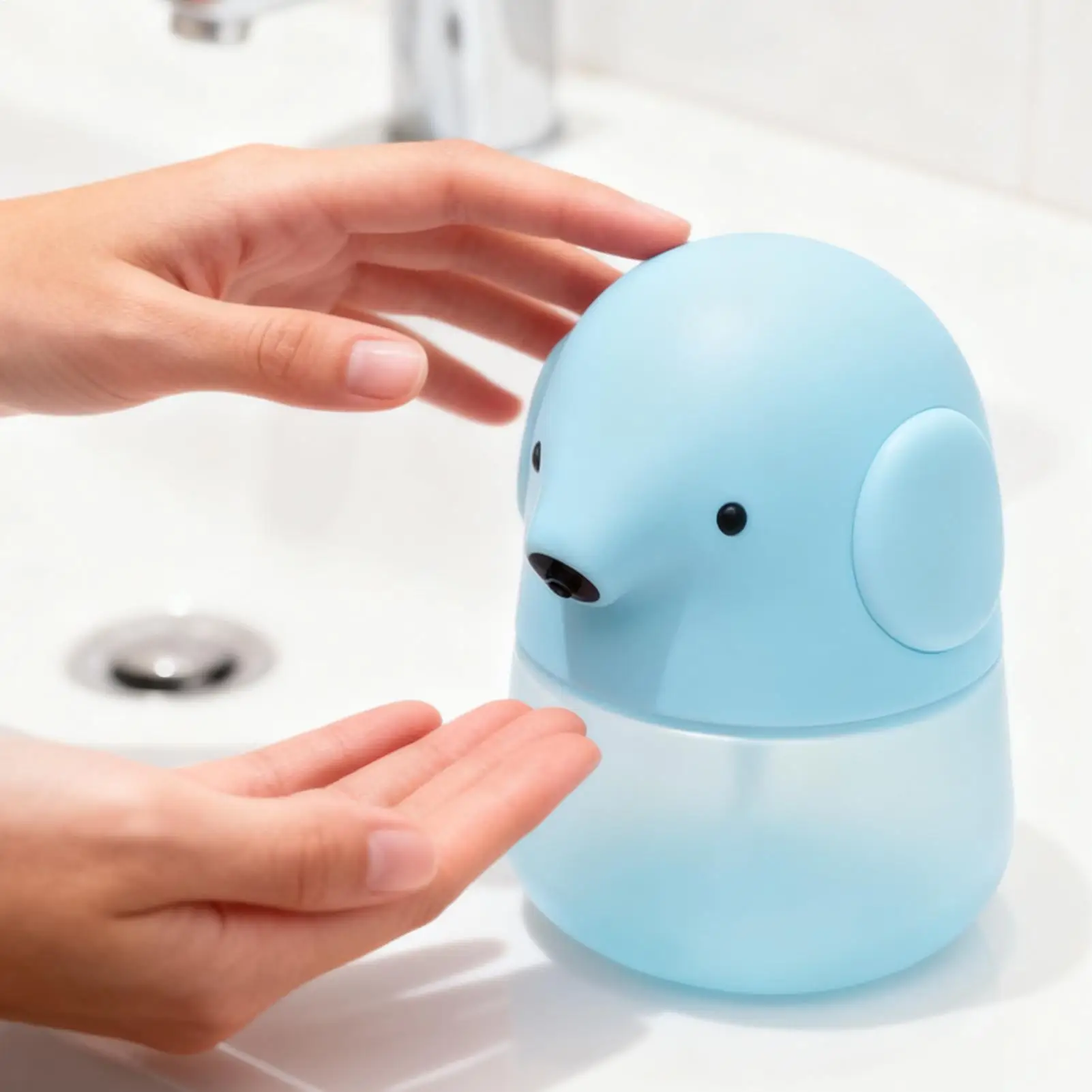 

Automatic Soap Dispenser Touchless 300ml Foaming Rechargeable Sensor Liquid Soap Dispenser for Home Hotel Public Restroom