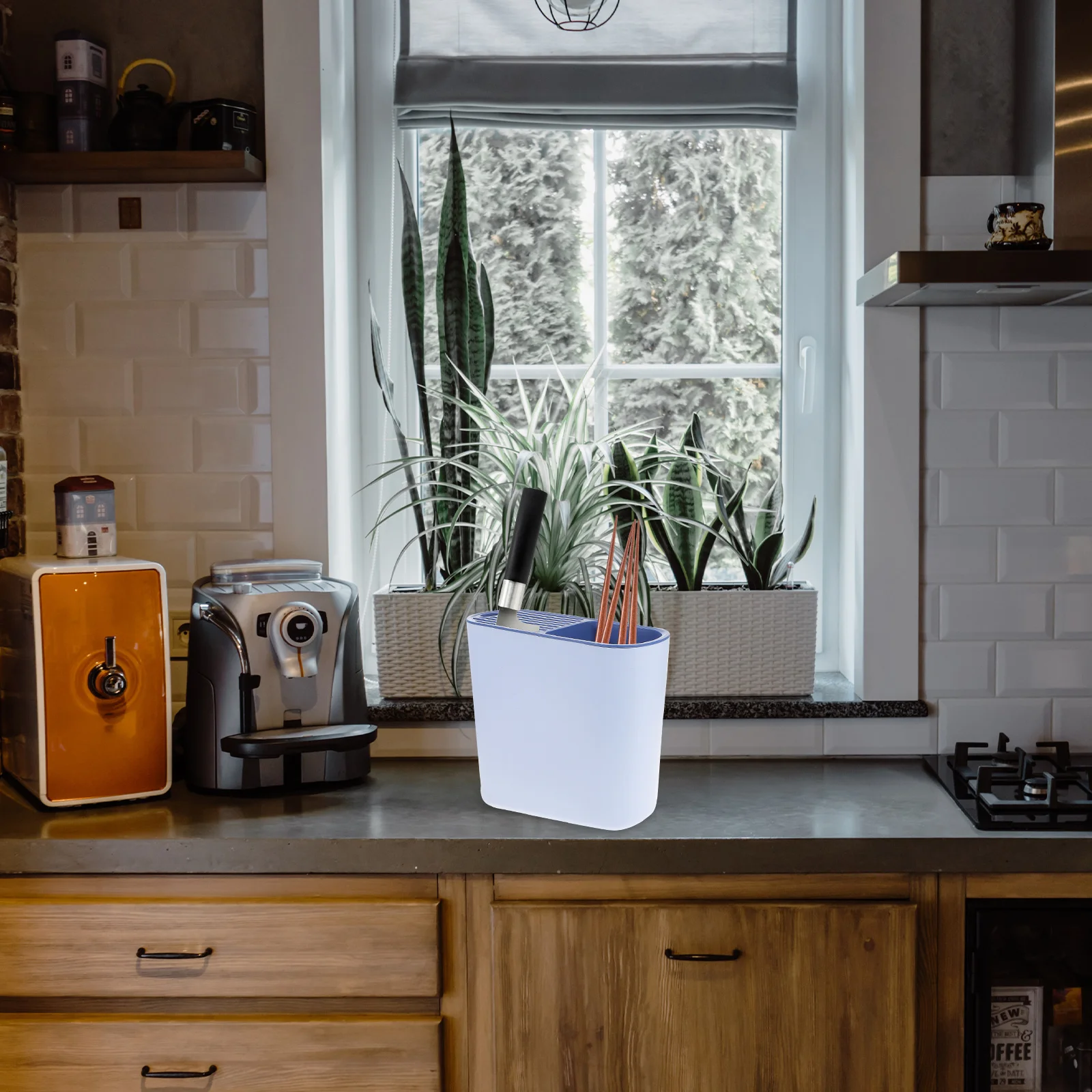 

1Pcs PP Cutlery Rack Household Chopstick Holder Ventilated Healthy Drainer Interesting Style Colorful Kitchen Accessory