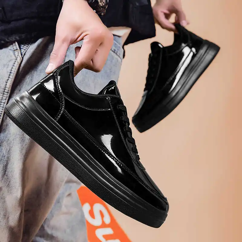 

Two Tone Ankle Black Moccasin Woman High Grade Boots Women's Sports Shoes Boot Sneakers Releases 0 Runing Trainers Top Sale