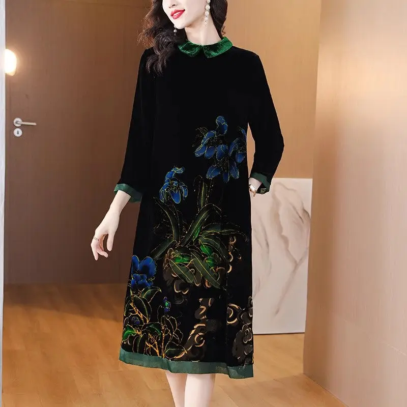 Ethnic Style Retro Velvet Dress 2023 Autumn And Winter New Mother's Noble Fashion Large Size Elegant Printed Midi Dresses Z313