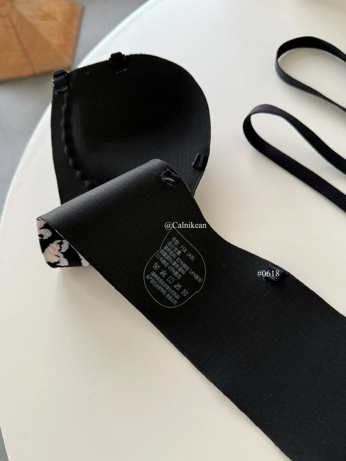 Modischer, seitlich gekreuzter, trägerloser Bandeau-BH mit Schnallendesign, bequemer, stützender Push-up-BH für Damen – Detail 29