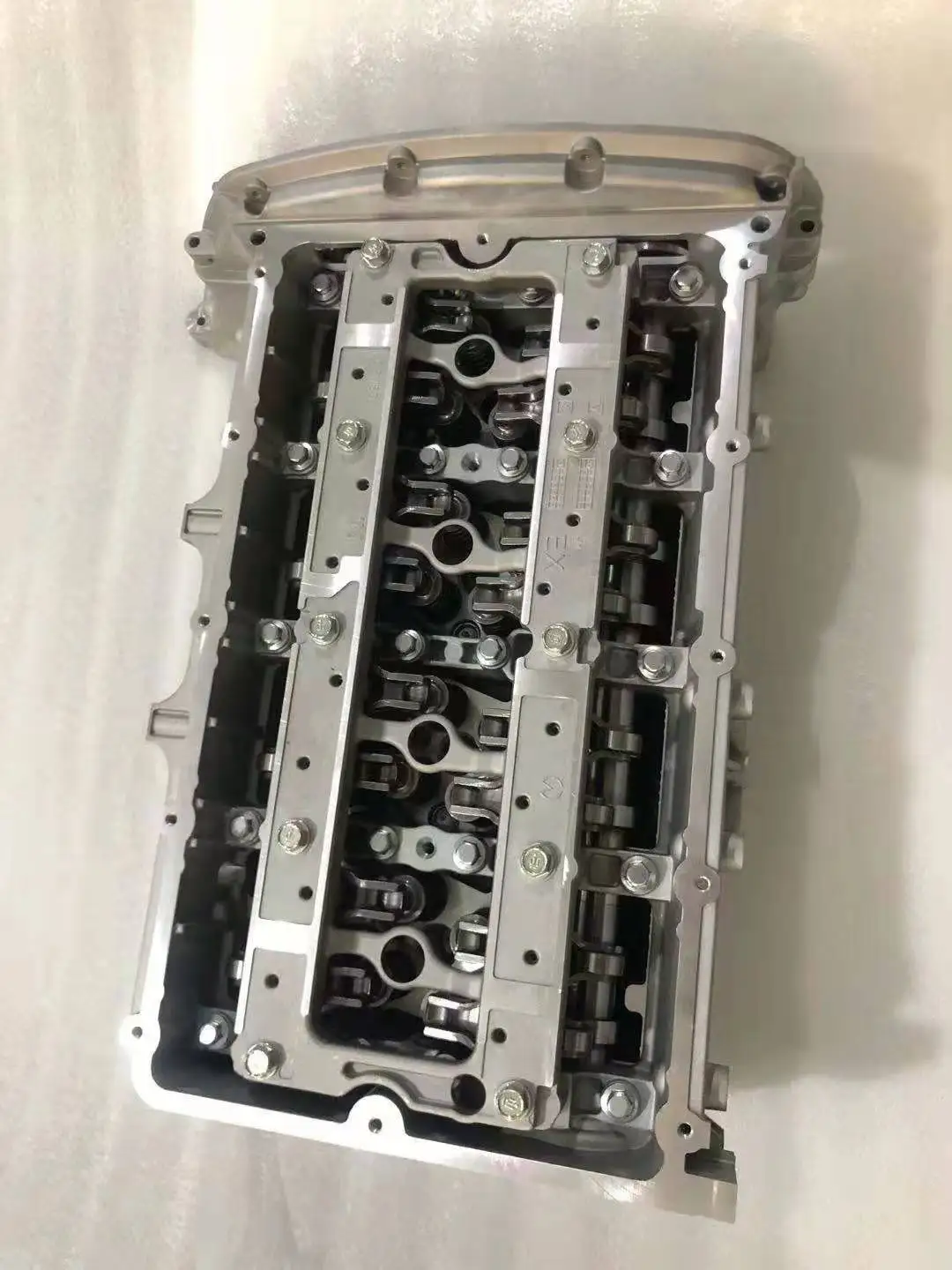 new and Excellent Quality Cylinder Head Assembly with camshafts For Ranger T6 2012 2.2L and BT50 2200cc OEM No. 908758custom