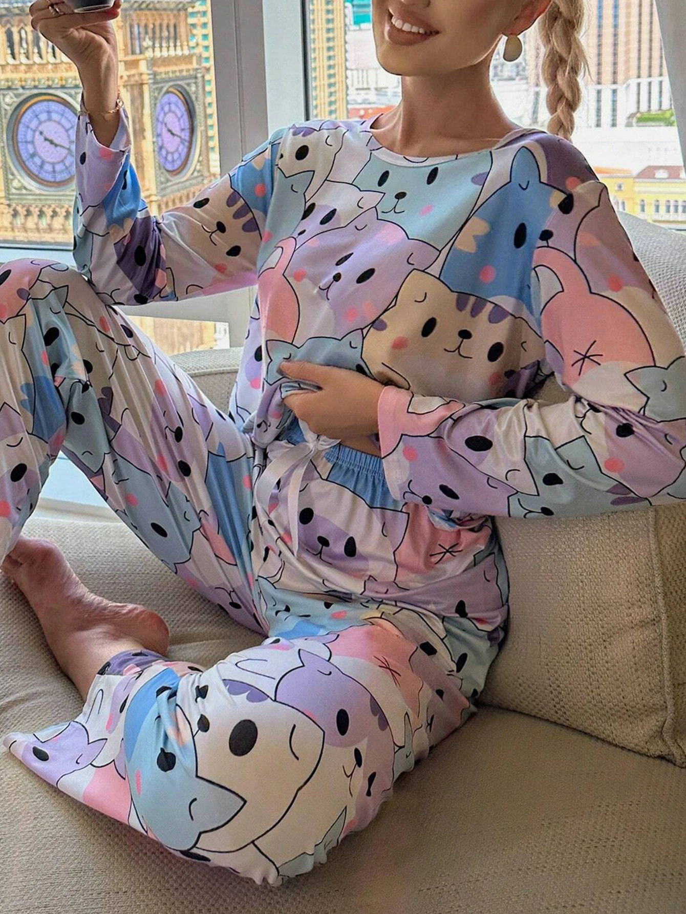 Allover Prints Cartoon Cat Women Pajama Set Long Sleeves Crew Neck Top Elastic Tied Bow Pants Sleepwear Set Casual Autumn