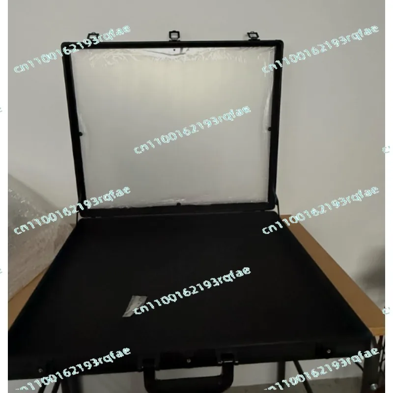 For TCG Cards with Lock Function Silver Aluminum Acrylic Transparent Top Display Stand Portable Supplier Trade Display Case