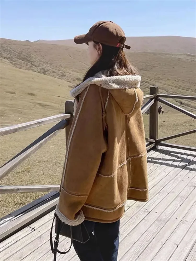 Pelliccia kaki un cappotto in pelle di agnello femminile autunno e inverno 2024 nuovo Joker retrò coreano aggiungi giacca con cappuccio calda