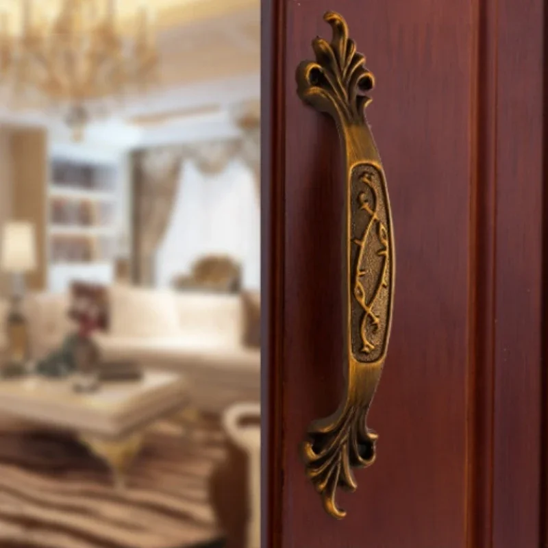 Foy de porte en bronze jaune et boutons de meubles rétro, MELPulls antiques, Vintage, Armoire de cuisine, Noble