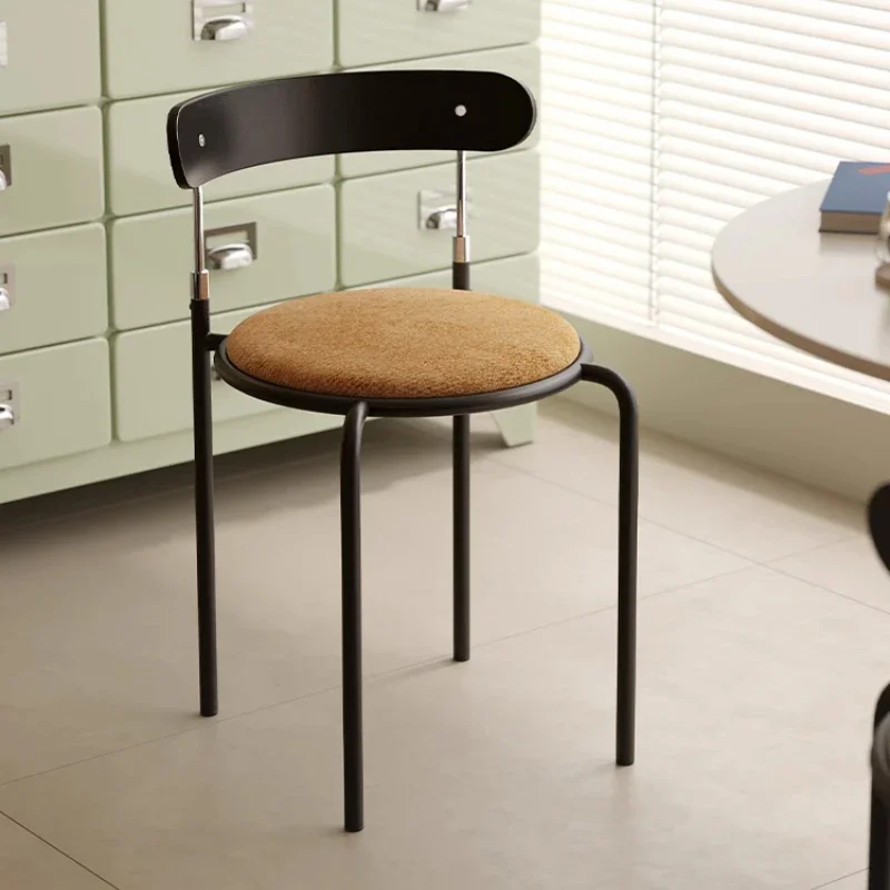

Retro style light luxury soft bag desk, casual back chair, simple dining table and chairs in the living room