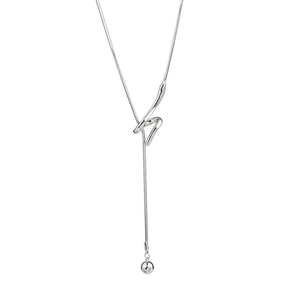 Nuova semplice catena di maglione con collana a forma di serpente, adatta per donne, collana di abbigliamento alla moda, collana retrò
