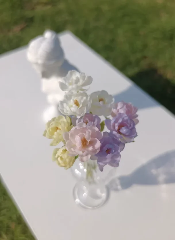 1/12 Mini ดอกไม้ช่อดอกไม้ Handmade ดอกทิวลิป Peonies คาร์เนชั่นตุ๊กตา BJD Tiny ฉากงานแต่งงานช่อดอกไม้ตุ๊กตาที่สมจริง Decor