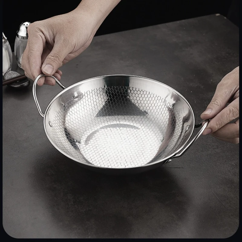 

1 PC Stainless Steel Round Flat Bottomed Dry Pot for Outdoor Use, Alcohol Stove, Small Hotpot, Household Chinese Hotpot
