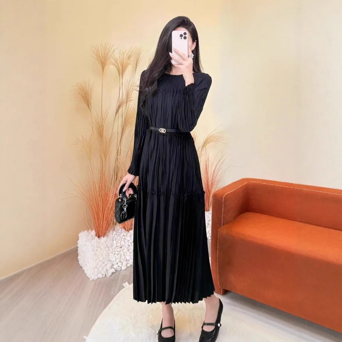 

Miyake Pleated French Dress for Women 2025 Autumn Solid Color Simple Loose Elegant A-line Skirt Temperament Fashionable Skirt