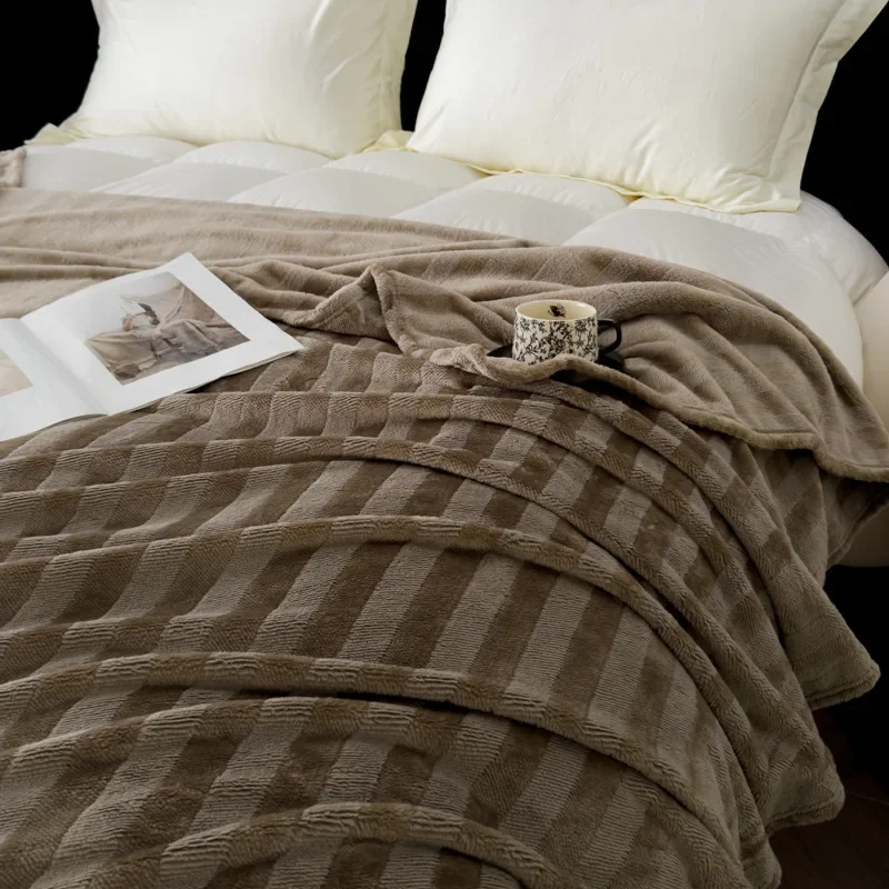 Thickened Anti-static Stripes Milk Fleece Blanket  Multi-purpose Durable Cozy Warm Bed Sheet Machine Washable Colorfast Quilt