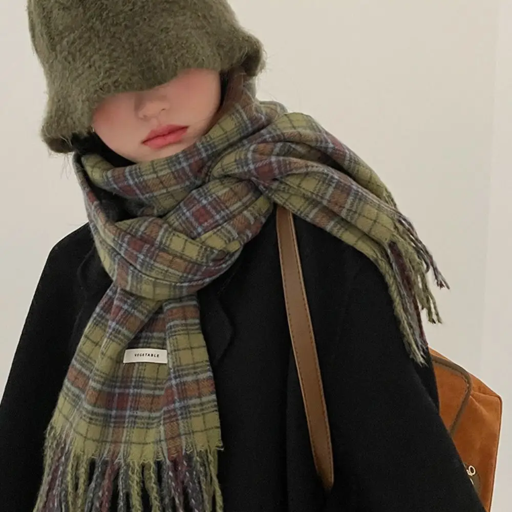 

Elegant Tassel Plaid Wool Scarf Retro Green Plush Long Shawl Cashmere Shawl Wool Scarves Winter Cashmere Scarves Autumn Winter