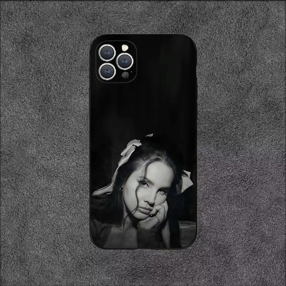 Funda de teléfono Singer Lana Del Rey para iPhone 15,14,13,12,11,Plus,Pro Max,XS,X,XR,SE,Mini,8,7 funda negra de silicona suave