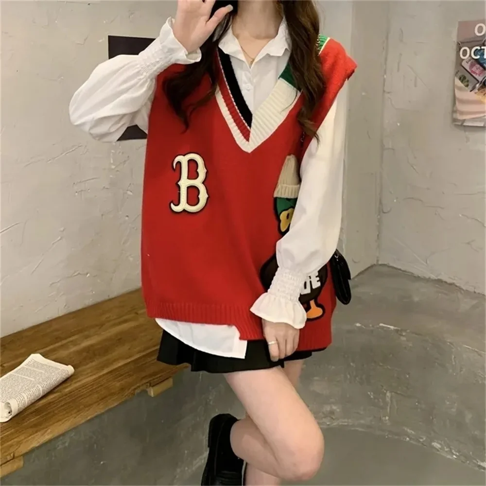 Cartoon Duck Embroidery Vintage V-Neck Knitted Sweaters Women Vest Korean Fashion Sleeveless Pullover Sweater Woman Winter 2023