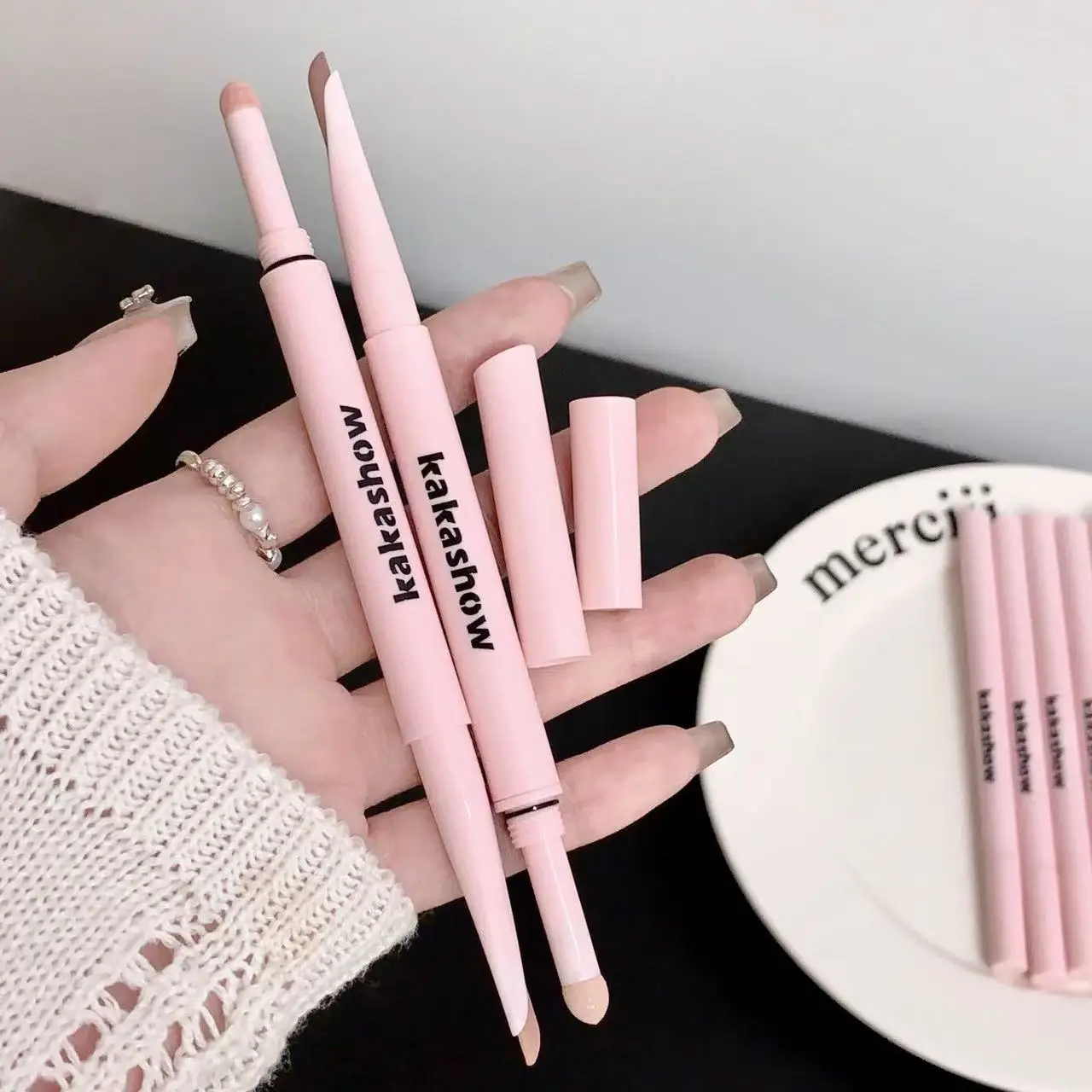 Kakashow Double-Ended Silkworm Pen Shadow Brightens Pseudo-Plain Makeup Original Sense Natural Sponge Head Double-Ended Silkworm